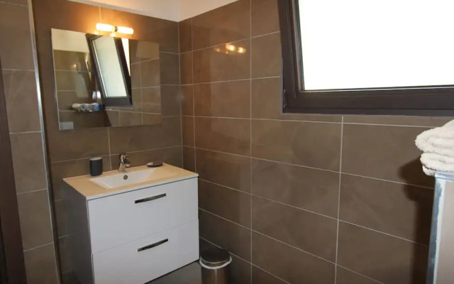 Bel Appartement Près du Port St Raphael