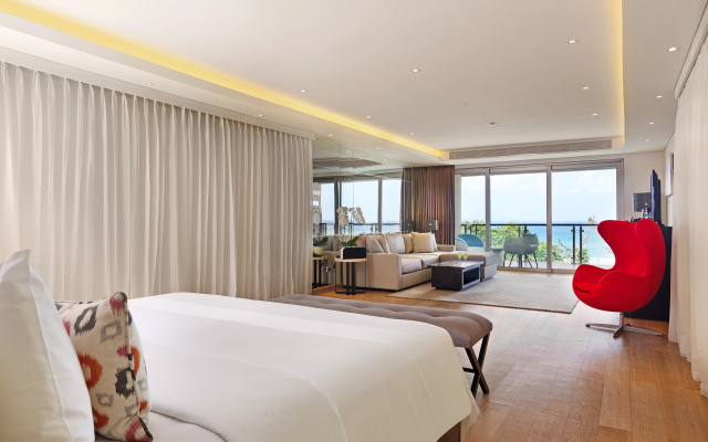 Double-Six Luxury Hotel