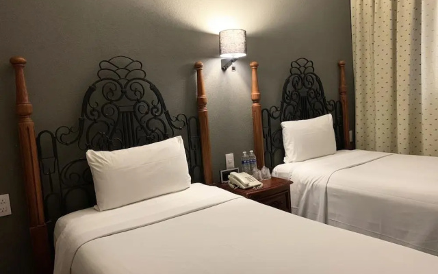 Hotel Canada Central