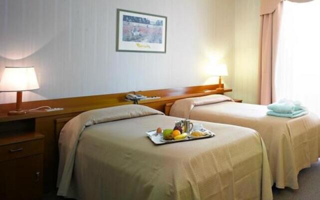 Hotel Commodore Terme Montegrotto Terme Italy Zenhotels - 