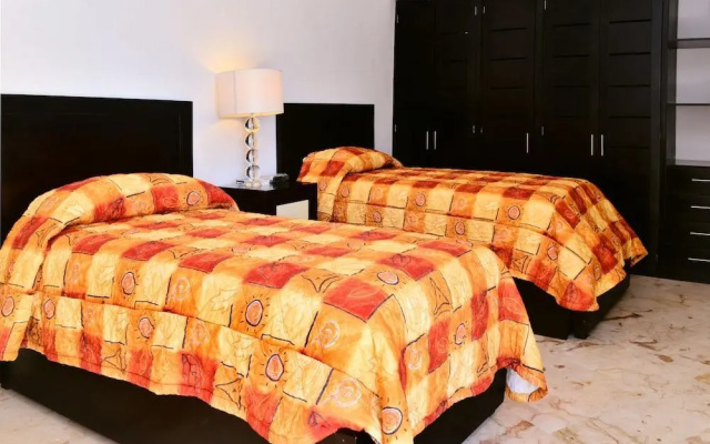 Hotel Corto Maltes