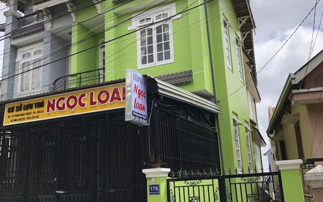 Ngoc Loan Hostel Далат вид на фасад