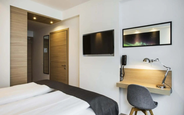 Отель Storm by Keahotels