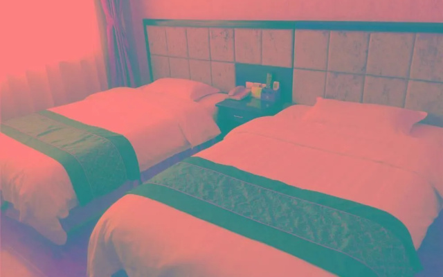 Evergreen hotel Qingdao (original xing fu lai business hotel)(青岛长荣酒店)