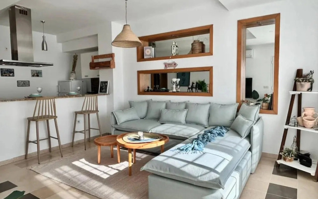 Sunny Blue Apartment in la Marsa