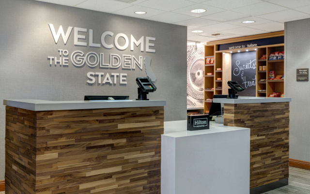 Hampton Inn & Suites Tulare