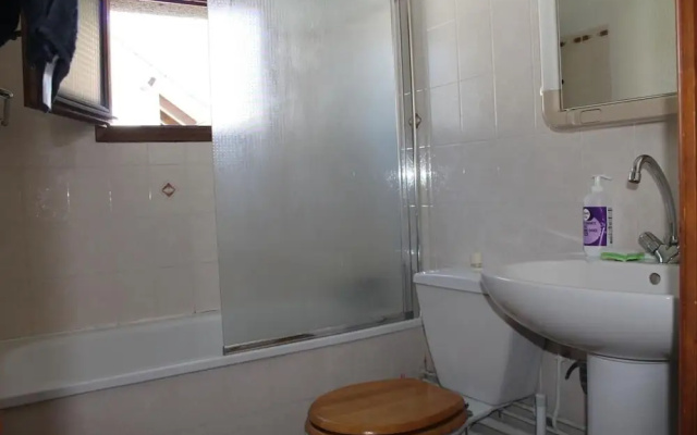Chalet With 3 Rooms in Font Romeu Odeillo via