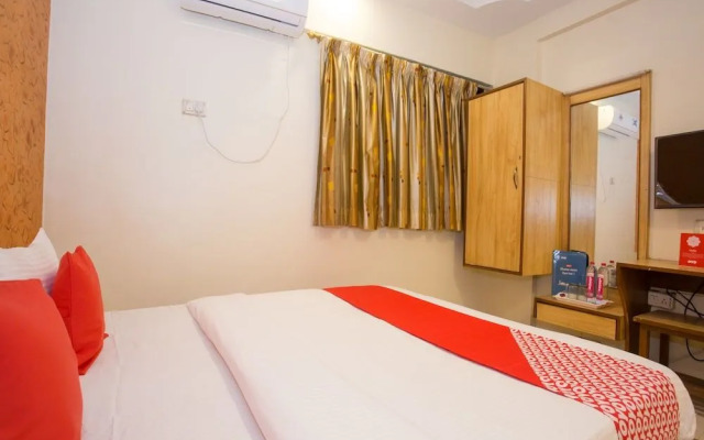 OYO 11601 Hotel Karishma