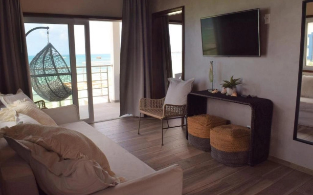 Tradewinds Apartments