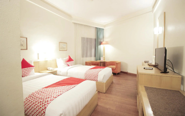 Topas Galeria Hotel