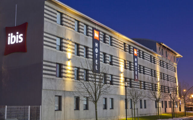 Ibis Calais Tunnel Sous La Manche Coquelles France Zenhotels - 