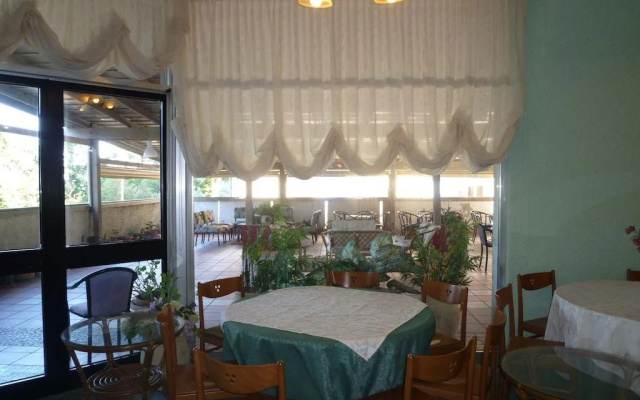 Hotel Zeus