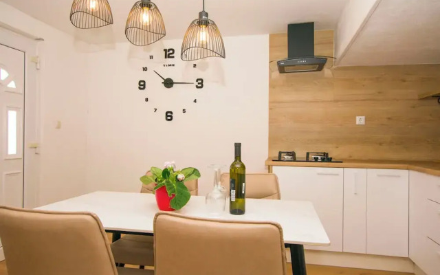 House Astrid