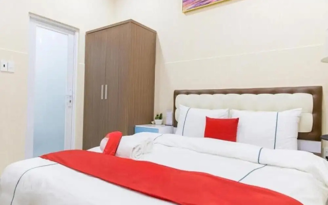 Bro Hotel