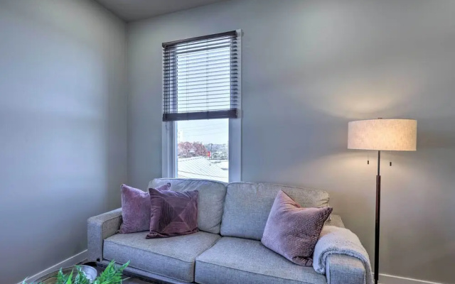 San Marcos Apartment w/ Off-street Parking!