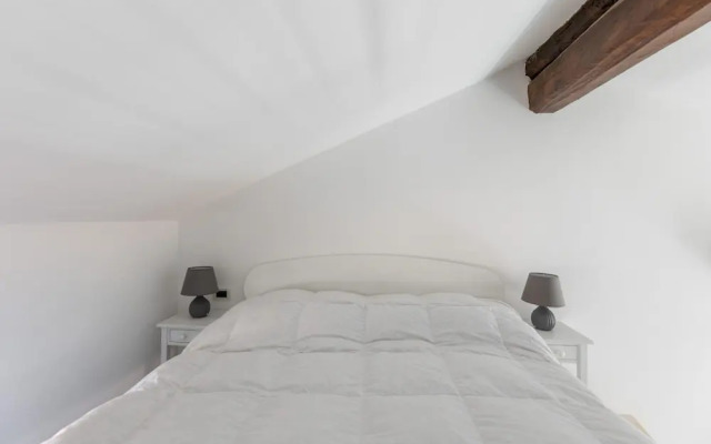 Cozy Mezzanine Apartment by Wonderful Italy