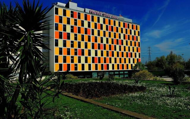 Отель Star Inn Porto Порту вид на фасад