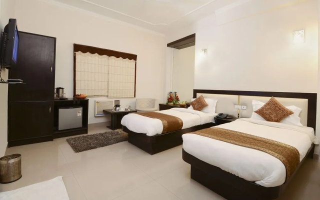 Treebo Maniram Palace
