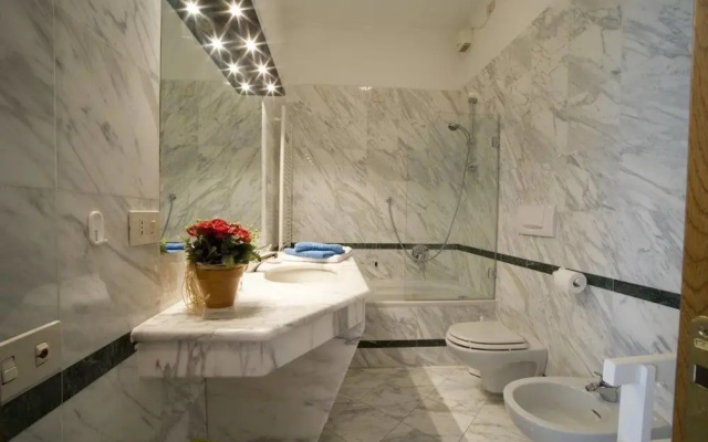 Lake Lugano 1 bed Apartment With Balcony