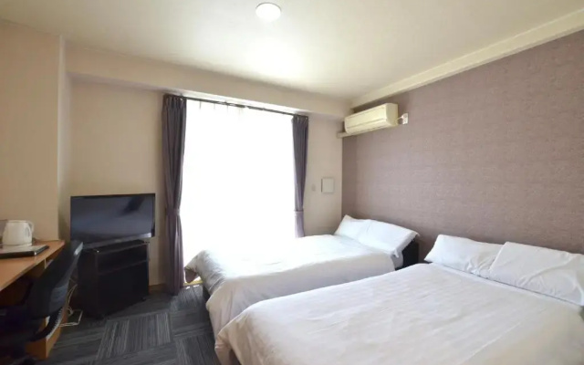 New Station Hotel