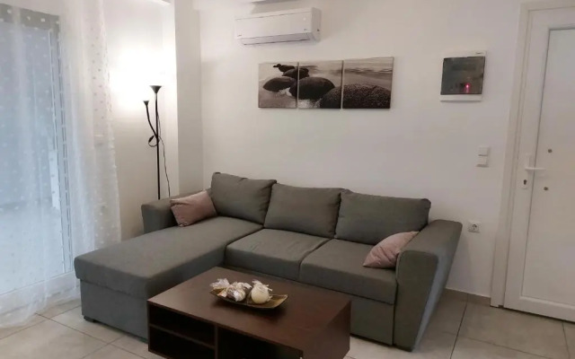 Ofrynio Luxury Apartment & Pool