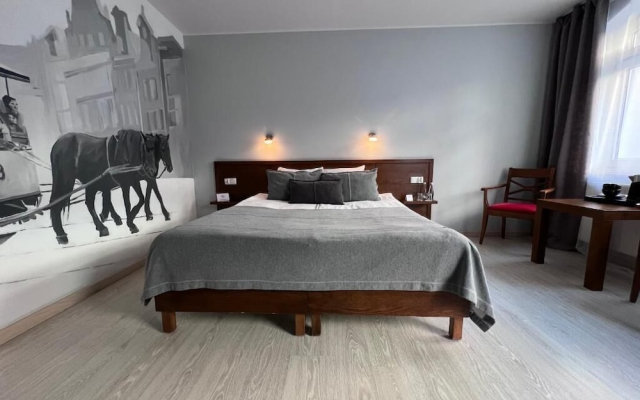 Kamienica 22