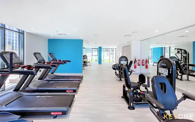 Modern Elegance Studio in Azizi Riviera