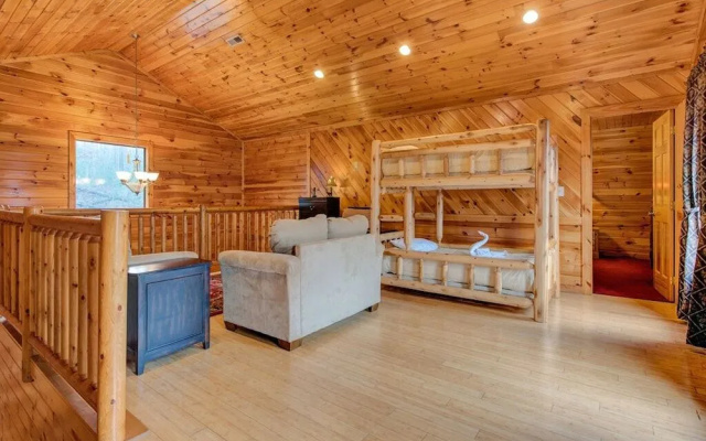 Apple Bear Lodge by Jackson Mountain Rentals