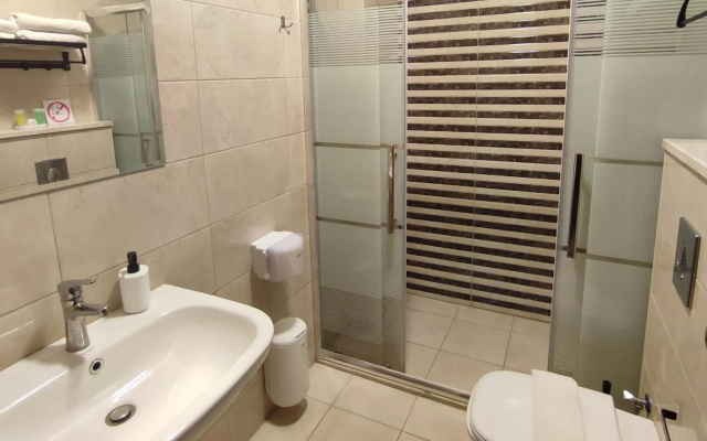 Black Iris Hotel II