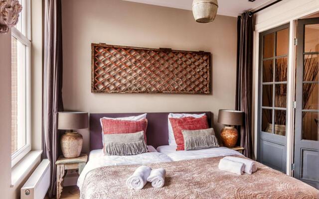 Отель Livia's Hideaway: Elegant Canal Нидерланды, Амстердам - отзывы, цены и фото номеров - забронировать отель Livia's Hideaway: Elegant Canal онлайн вид на фасад