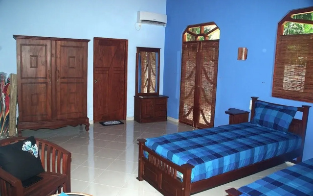 King Coconut Lodge