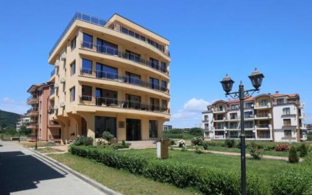 Отель Family Hotel Allegra Болгария, Аврен - отзывы, цены и фото номеров - забронировать отель Family Hotel Allegra онлайн вид на фасад