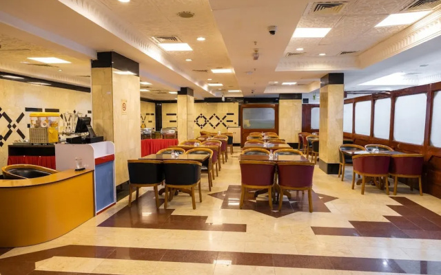 Отель Three 888 Hotel