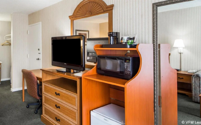 Quality Inn Ponca City Route 77