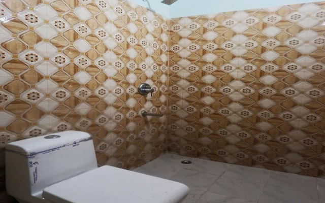 OYO 48551 Hotel Him Jyoti Gurgaon