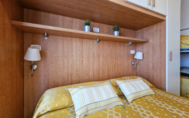 Modern Residence Flat With Balcony-beahost