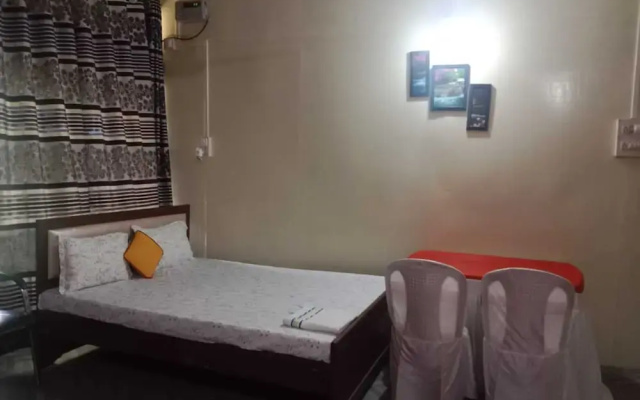 Akshita Guest House By GRB