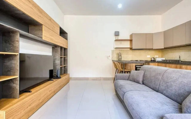 Relaxing Xaghra Apartment With BBQ Amenities