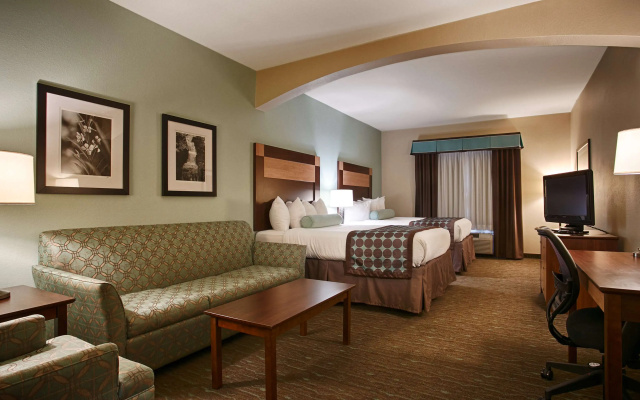 Best Western Plus Texarkana Inn & Suites
