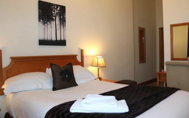 The City Hotel