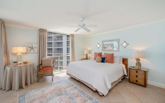 Shoreline Towers 1095 2 Bedroom Condo