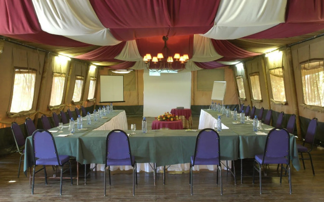 Отель Arusha Serena