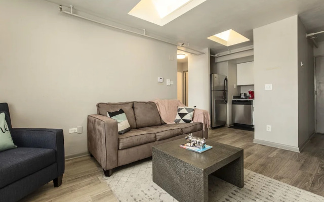 Downtown Louisville Cozy Suite on 3rd street