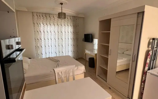 Modern Studio Flat in Didim with Shared Pool