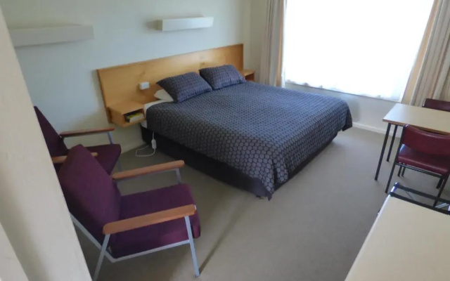 Anna Bella Motel