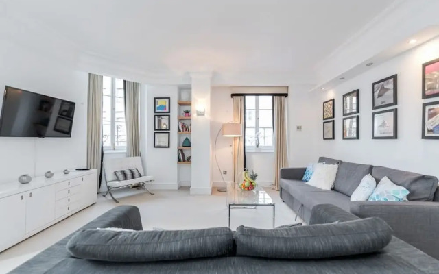 Outstanding Trafalgar Penthouse, sleeps 8