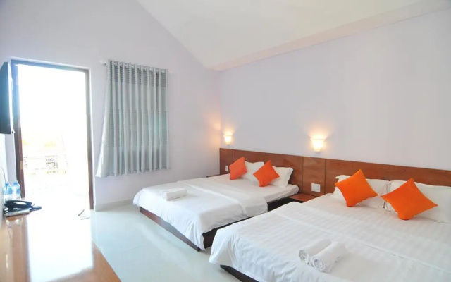 Chau Tran Hotel.