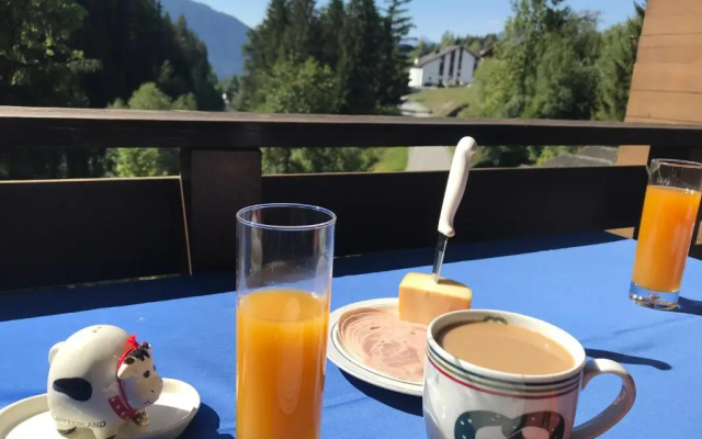 Ferienwohnung Laax mit Traumblick, großem Balkon und Terrasse