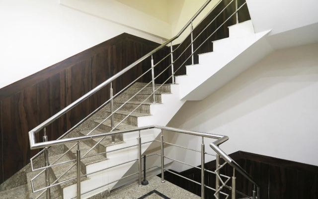 OYO 62820 Hotel Sanfot