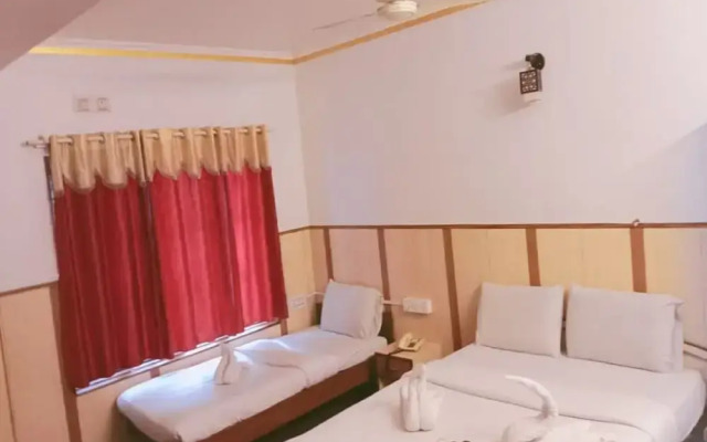 Hotel Shivaals Residency